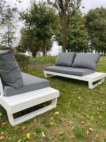 Loungeset beschikbaar voor biedingen