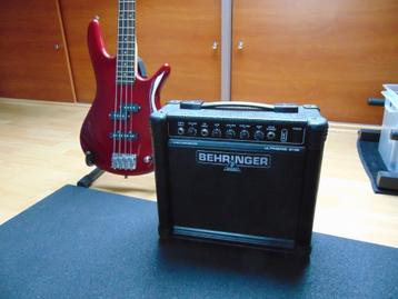 Guitare basse Ibanez + ampli basse Berhinger Ultrabass, Musique & Instruments, Enlèvement, Comme neuf, Électrique