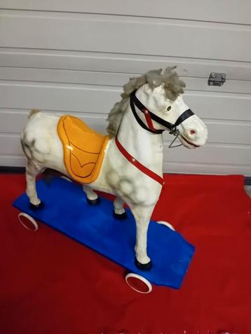 Beeusaert paard beschikbaar voor biedingen