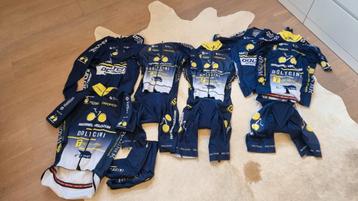 Complete set professionele fietskledij  beschikbaar voor biedingen