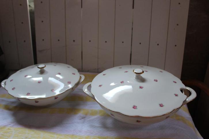 Porcelein 'Elly',  serviesstukken., Antiek en Kunst, Antiek | Servies los, Ophalen of Verzenden