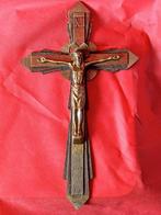 Crucifix en bronze art déco, Ophalen