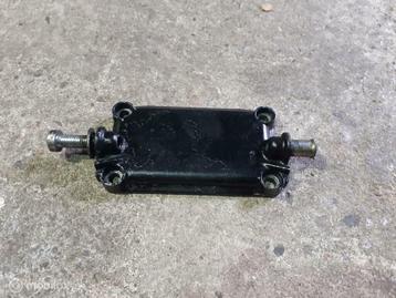 Kleppendeksel oliekoeler 24010151A 4 klepper beschikbaar voor biedingen