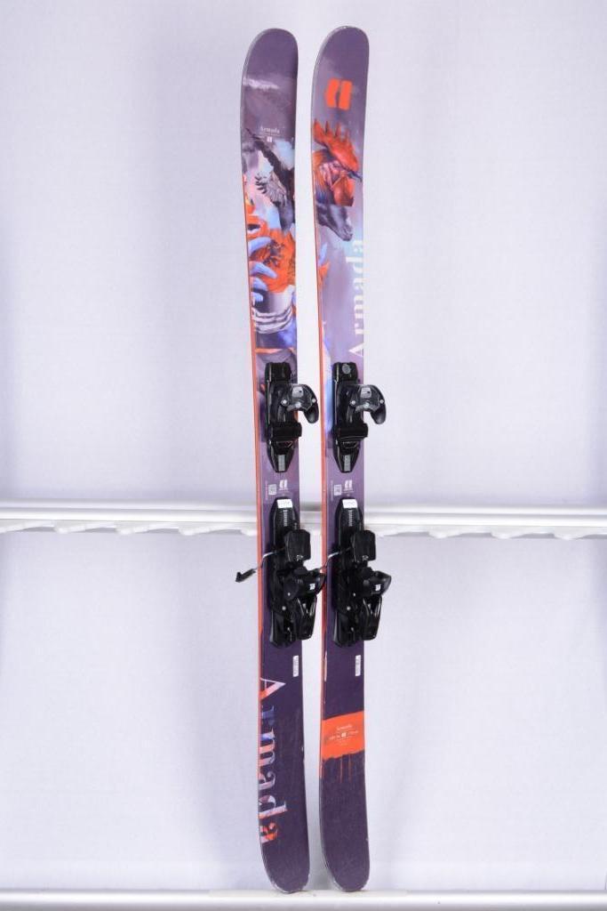 Skis acrobatiques de 163 cm ARMADA ARV 96 TWINTIP Armada