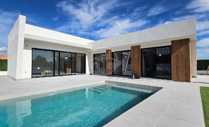 Prachtige luxe villa op een 550 m² perceel met alle privacy, Immo, Buitenland, Spanje, Woonhuis, Dorp