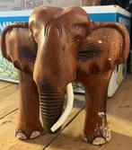 Houten Bijzettafeltje olifant, Huis en Inrichting, Minder dan 45 cm, Minder dan 55 cm, Gebruikt, Ophalen of Verzenden