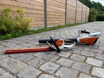 Stihl Haagschaar HSA45 + Bladblazer BGA45 op accu en lader i, Tuin en Terras, Ophalen, Gebruikt, Accu, Stihl