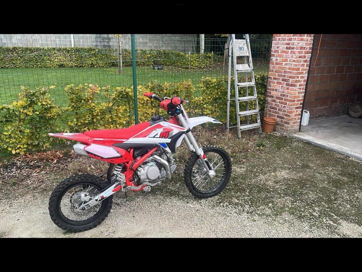 Apollo thunder pitbike 140cc, Fietsen en Brommers, Minibikes, Midibikes en Pitbikes, Nieuw, Pitbike, Ophalen of Verzenden