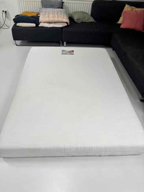 Matras Diva - 140x200 cm, Huis en Inrichting, Slaapkamer | Matrassen en Bedbodems, Zo goed als nieuw, Matras, 140 cm, 200 cm, Ophalen