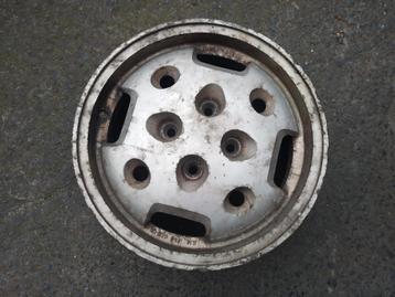 Renault R25 14 duim aluminium velg  beschikbaar voor biedingen
