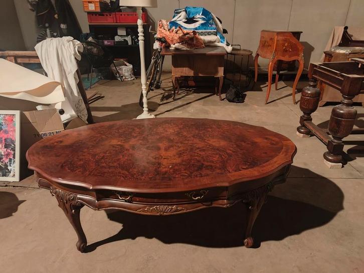 Wortelnoten salontafel in barokstijl, Antiek en Kunst, Antiek | Meubels | Tafels, Ophalen
