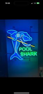 Neon pool shark, Verzamelen, Ophalen