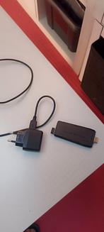 HDMI-stick met 4 controllers en 15000 games erop., Ophalen, Zo goed als nieuw, Docking station