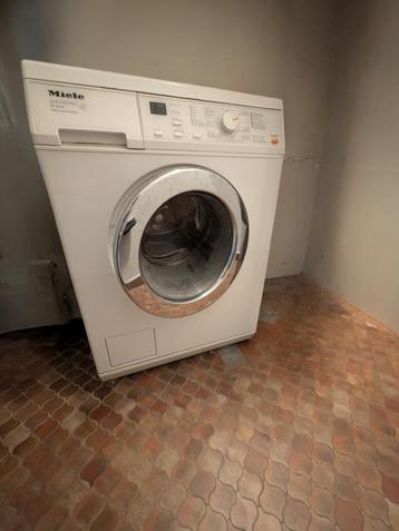 Machine à laver Miele Softtronic W 3241 beschikbaar voor biedingen
