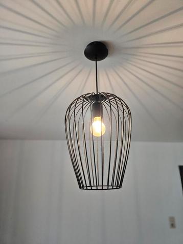 Industriële hanglamp – zwart met metalen kooikap beschikbaar voor biedingen