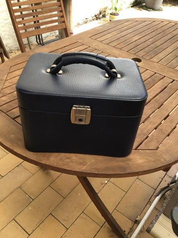 Beauty case beschikbaar voor biedingen