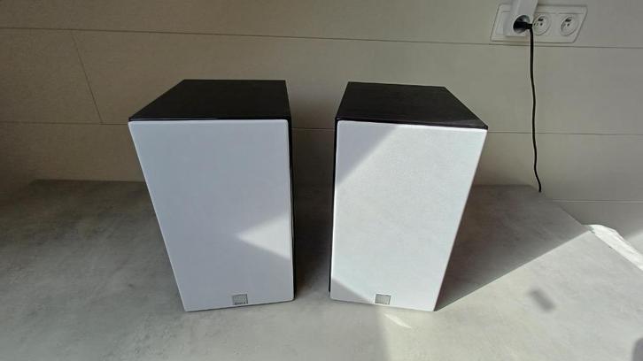 Dali zensor 3 zwart/wit 2weg en gaan weg uit nalatenschap, Audio, Tv en Foto, Luidsprekerboxen, Gebruikt, Front, Rear of Stereo speakers