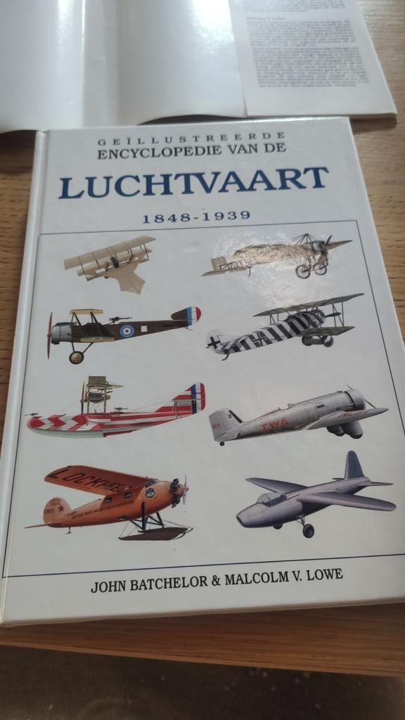 Geillustreerde encyclopedie van de luchtvaart 1849-1939, Boeken, Vervoer en Transport, Gelezen, Ophalen of Verzenden