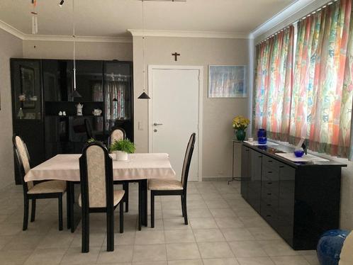 Design eetkamer in zwarte hoogglanslak (Evan Design), Huis en Inrichting, Complete eetkamers, Zo goed als nieuw, 4 tot 6 stoelen