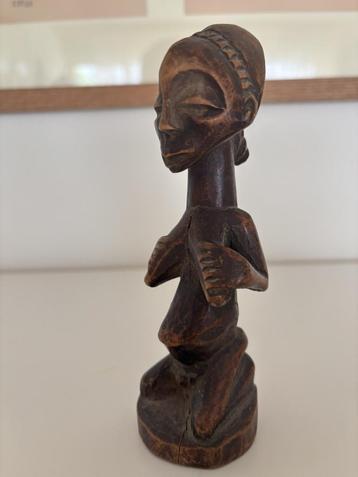 Statue de Luba du Congo, Enlèvement ou Envoi