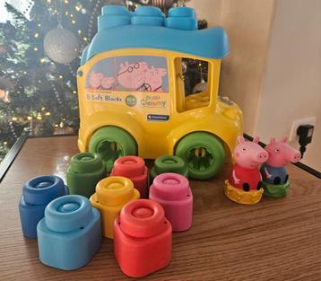 Clementoni Peppa Pig Clemmy Bus   beschikbaar voor biedingen