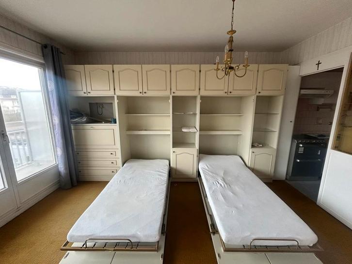 Kast met ingebouwde bedden, Huis en Inrichting, Slaapkamer | Complete slaapkamers, Gebruikt, Tweepersoons, Ophalen