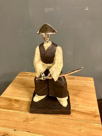 Samurai beeldje beschikbaar voor biedingen