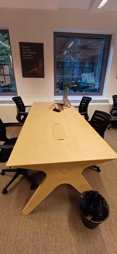 Table meeting rectangulaire en bois clair, Maison & Meubles, Tables | Tables de salon, Comme neuf, 50 à 100 cm, 200 cm ou plus