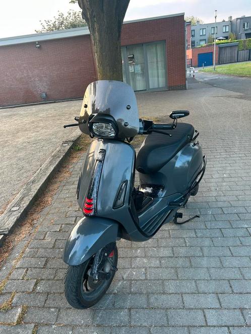 A klasse Vespa sprint 2018, Fietsen en Brommers, Scooters | Vespa, Ophalen
