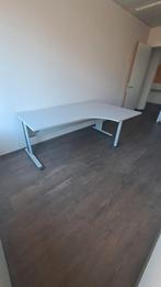 Hoekbureau, Enlèvement