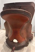 Westernzadel met backsinch Circle Y brand 16 inch., Dieren en Toebehoren, Paarden en Pony's | Zadels, Ophalen, Zo goed als nieuw