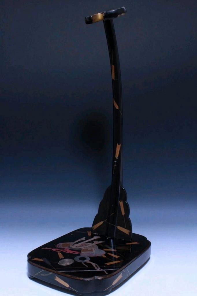 Zeldzame Makie Victory Symbol Samurai Edo katanahouder, Verzamelen, Militaria | Algemeen, Overige soorten, Zwaard of Sabel, Ophalen of Verzenden