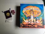 Wonderboek Het Bordspel + Limited Edition Dobbelstenen, 999 Games, Ophalen of Verzenden, Een of twee spelers, Zo goed als nieuw