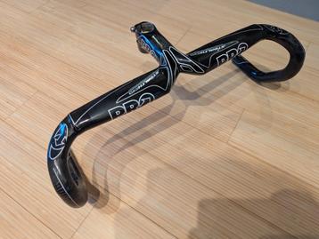 cintre carbone intégré vélo de course Pro stealth beschikbaar voor biedingen