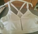 Brassière nike blanche, Vêtements | Femmes, Vêtements de sport, Enlèvement ou Envoi, Comme neuf