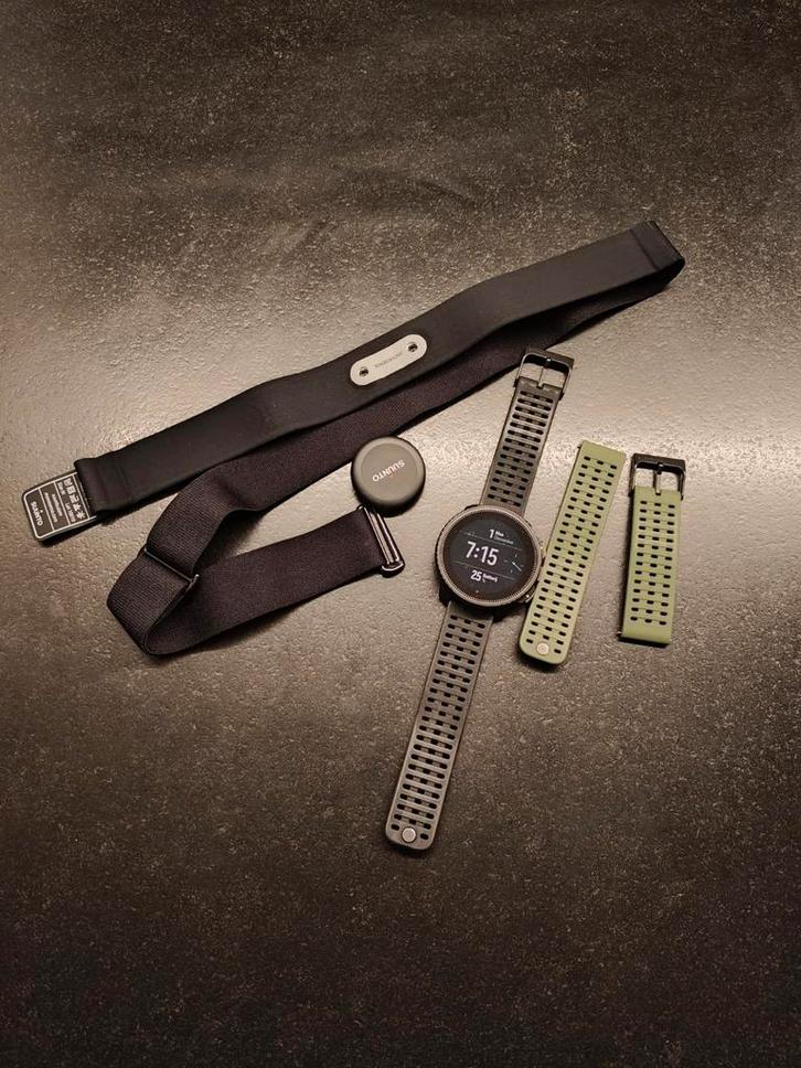 Suunto Vertical (2025) met extra hartslagband, Handtassen en Accessoires, Sporthorloges, Zo goed als nieuw, Afstand, Calorieverbanding