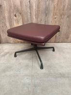 VITRA Ottoman Soft Pad leder kruk EA223 Lounge design Eames, Huis en Inrichting, Zetels | Voetbanken en poefs, Minder dan 50 cm