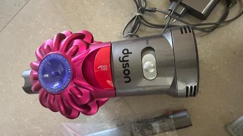 Te Koop: Preloved Dyson V7 Motorhead snoerloze stofzuiger, Elektronische apparatuur, Stofzuigers, Gebruikt, Stofzuiger, Reservoir