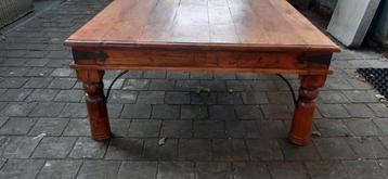 Koloniale salontafel  beschikbaar voor biedingen