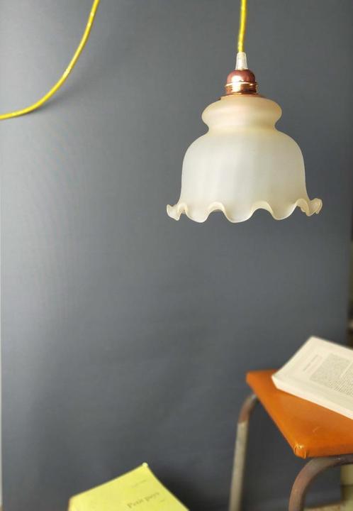 Tafellamp lamp, matglazen rand met stuurwiel, Antiek en Kunst, Antiek | Verlichting, Verzenden