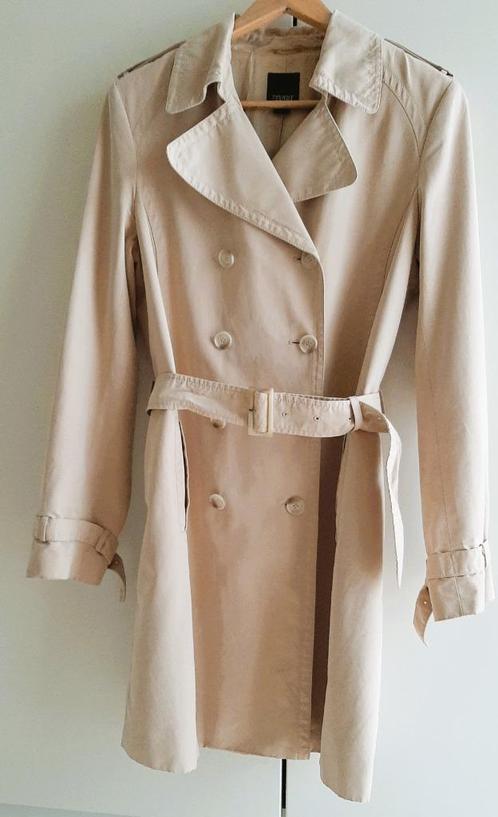 Te koop: Mooie lange trench coat van "Esprit", 42., Kleding | Dames, Jassen | Zomer, Gedragen, Maat 42/44 (L), Beige, Ophalen