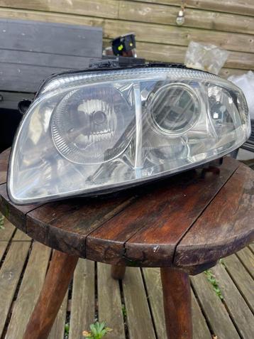 Te koop Xenon koplamp Alfa GT (links, bestuurderskant) beschikbaar voor biedingen