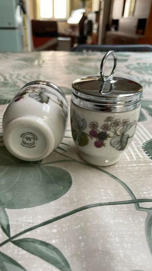 2 identieke egg coddlers royal Worcester porcelain, Antiek en Kunst, Antiek | Keukengerei, Ophalen of Verzenden
