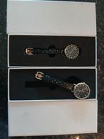 2 stuks nieuwe AVA Moon & Stars dameshorloges, Bijoux, Sacs & Beauté, Montres | Femmes, Enlèvement