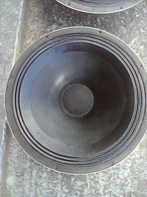 paire de woofer 18" sonorisation vintage  stocké au sec, Muziek en Instrumenten, Versterkers | Keyboard, Monitor en PA, Gebruikt