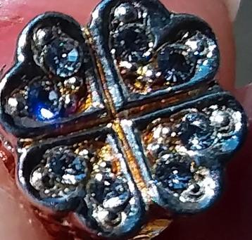 Geërfd. Oude Super prachtige hanger.

 beschikbaar voor biedingen