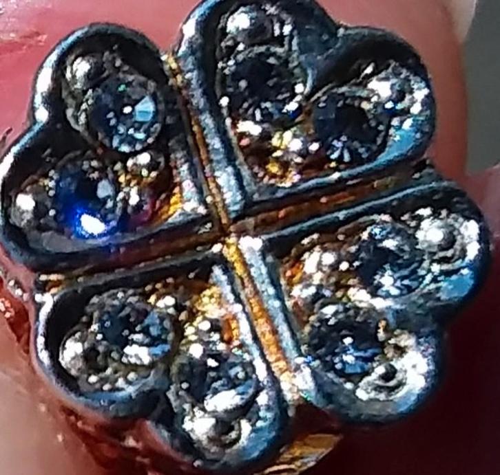 Geërfd. Oude Super prachtige hanger., Handtassen en Accessoires, Kettinghangers, Ophalen of Verzenden