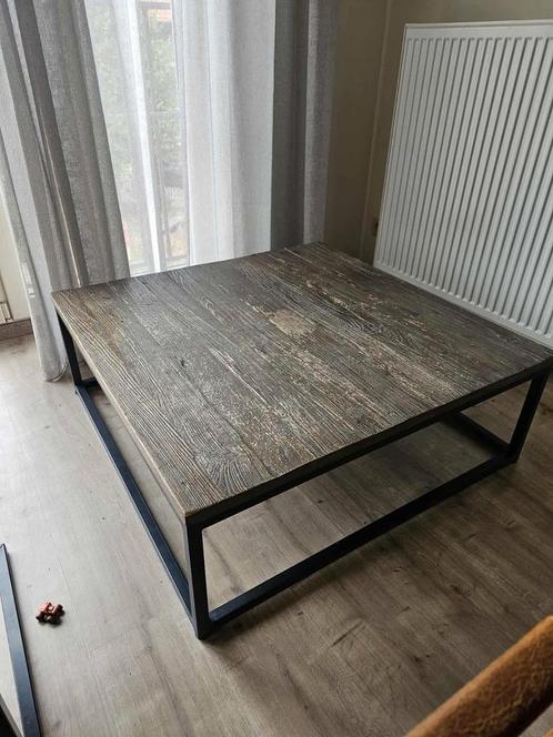 Mooie salontafel, Huis en Inrichting, Tafels | Salontafels, Zo goed als nieuw, Vierkant, Metaal, Ophalen