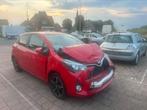 Toyota yaris 1.3 benzine ongeval, Auto's, Toyota, Voorwielaandrijving, Stof, Zwart, 4 cilinders