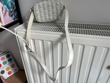 Tasje La coste unisex met label beschikbaar voor biedingen